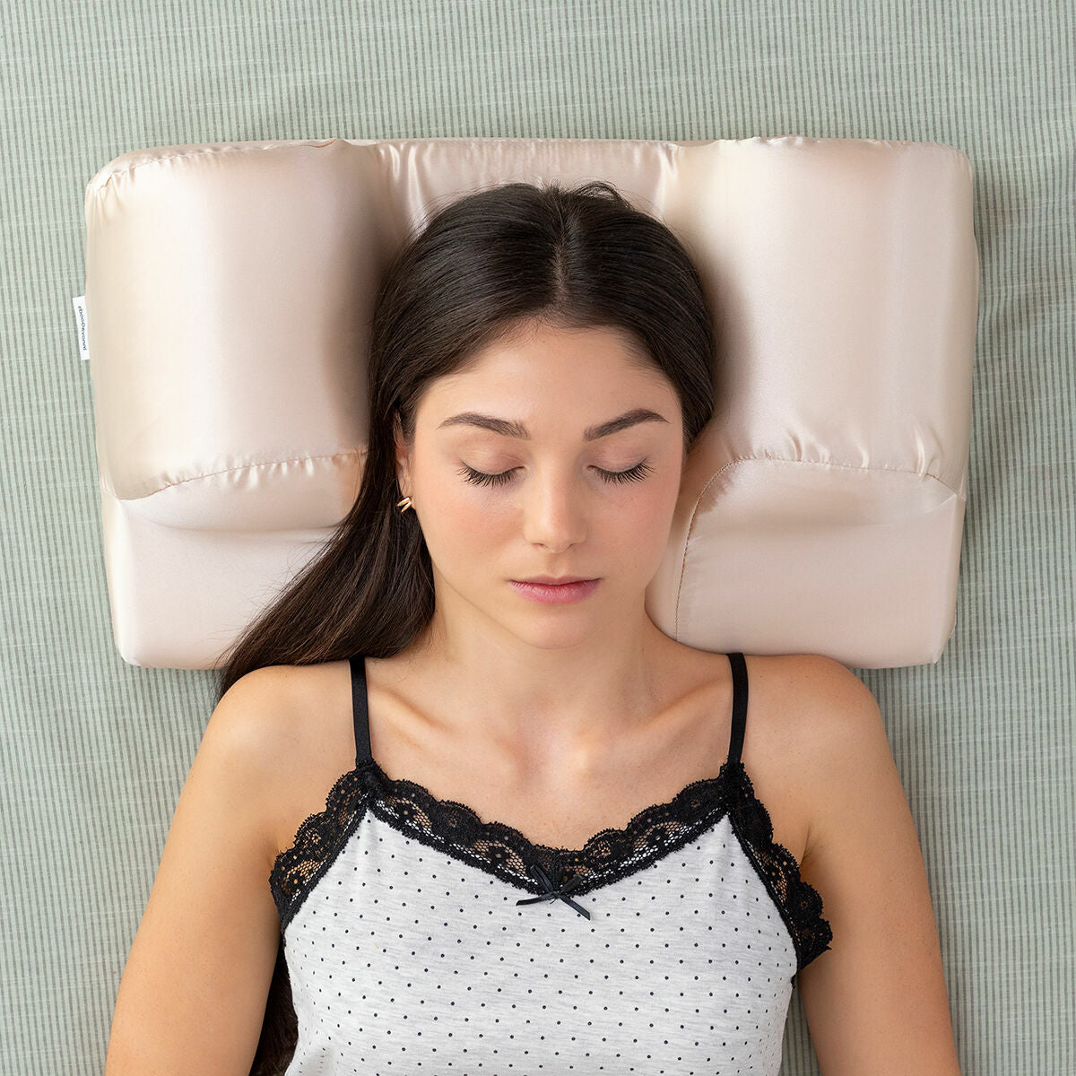 Oreiller cervical avec housse en satin